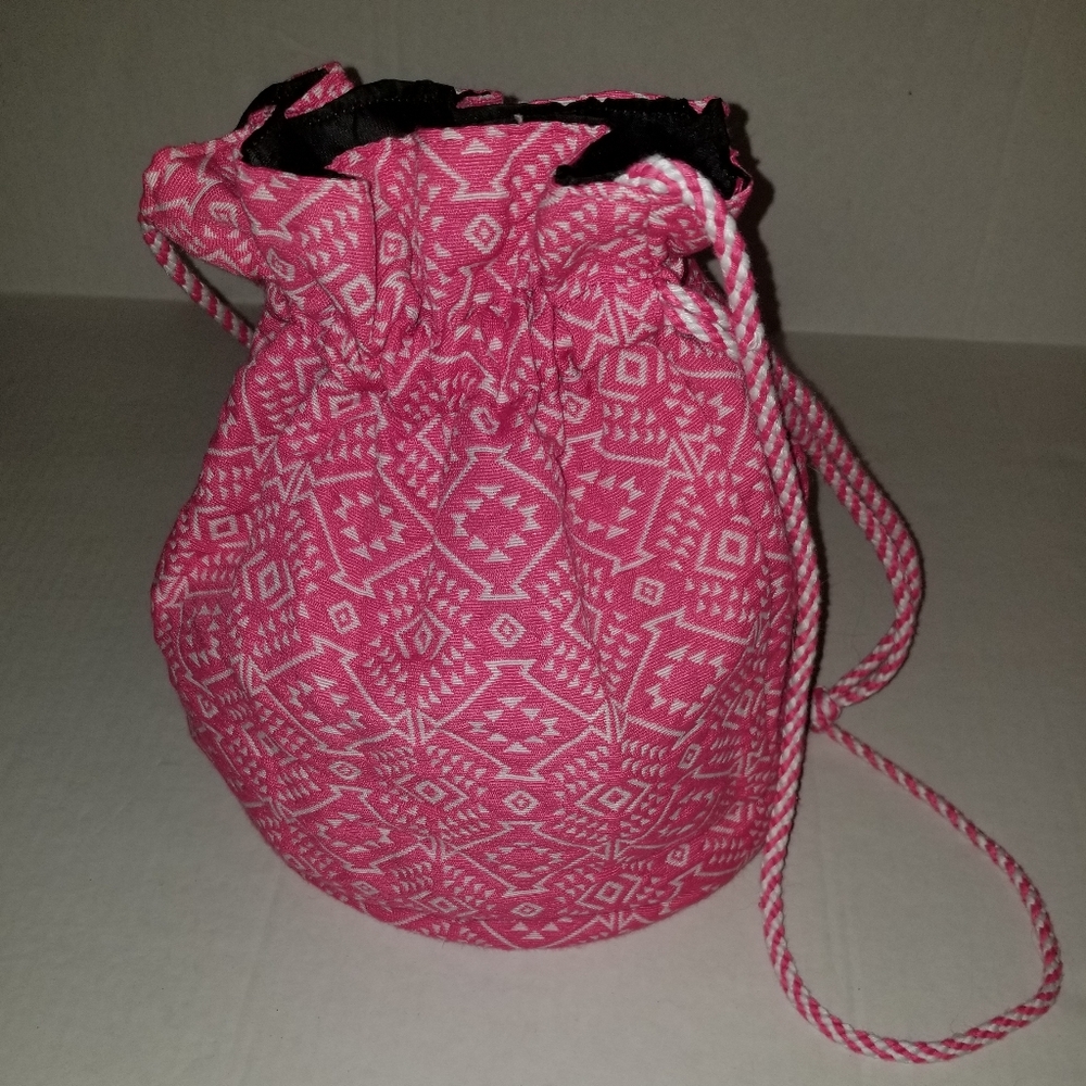 Patterned Aztec Geometric Drawstring Cinch Bucket… - image 1